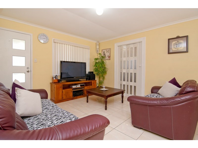 17 Peppermint Street, Crestmead QLD 4132