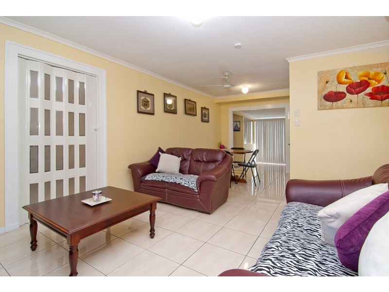 17 Peppermint Street, Crestmead QLD 4132