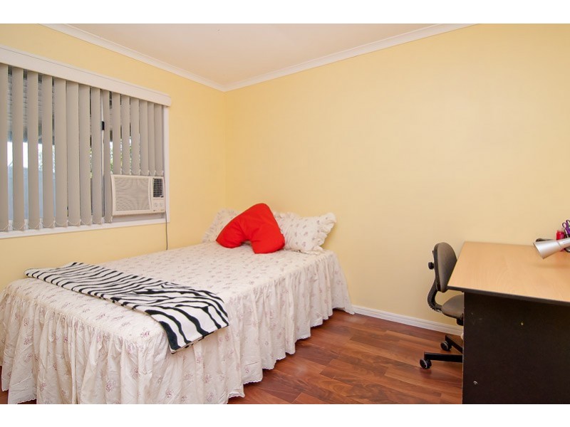 17 Peppermint Street, Crestmead QLD 4132