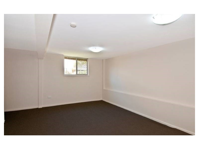 7 Bambil Street, Crestmead QLD 4132