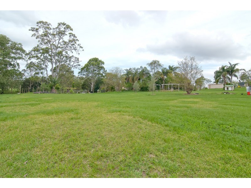 69 WENDT RD, Chambers Flat QLD 4133