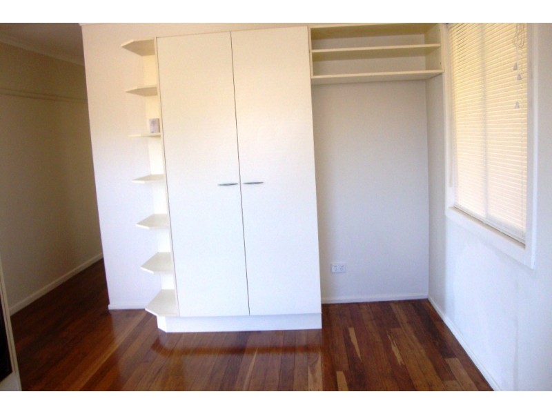 96 Aquarius Drive, Kingston QLD 4114