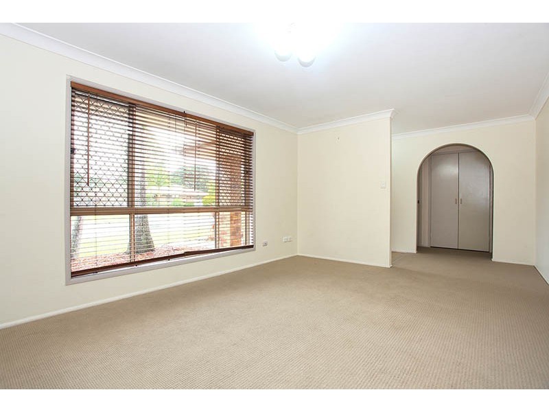 10 Fairbairn street, Marsden QLD 4132