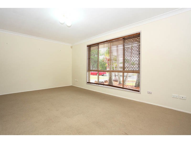 10 Fairbairn street, Marsden QLD 4132