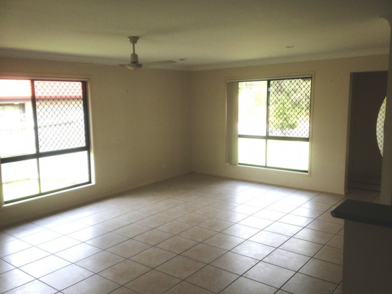 44 PINELANDS, Loganlea QLD 4131