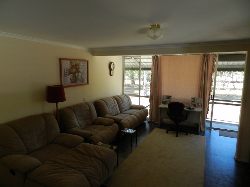 405 Chambers Flat Road, Park Ridge QLD 4125