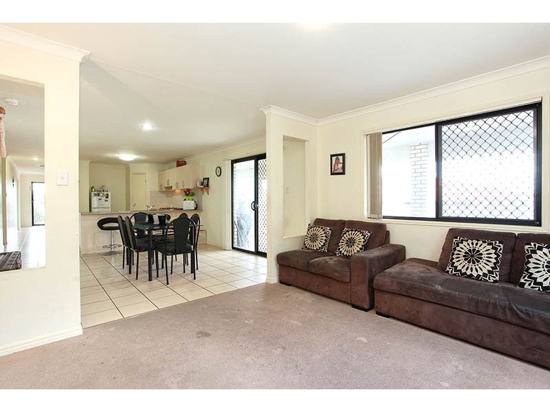 24 Hurst Street, Crestmead QLD 4132