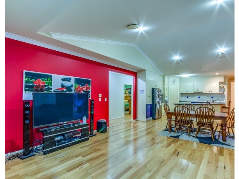 197 Equestrian Drive, New Beith QLD 4124