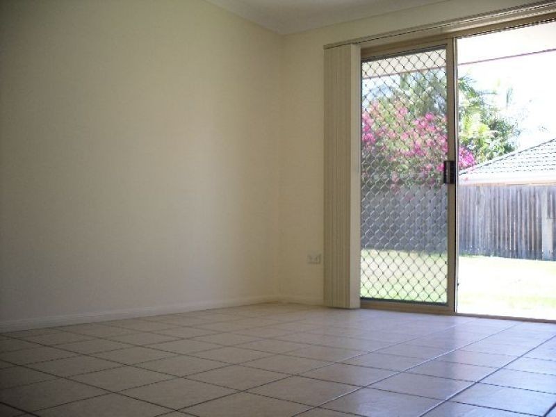 33 Waters Street, Waterford West QLD 4133