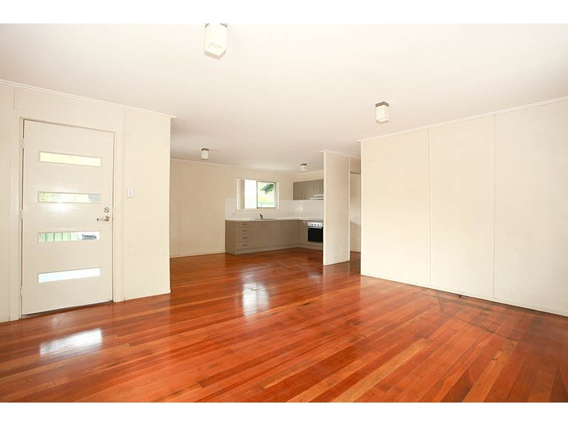 18 Capella Street, Kingston QLD 4114