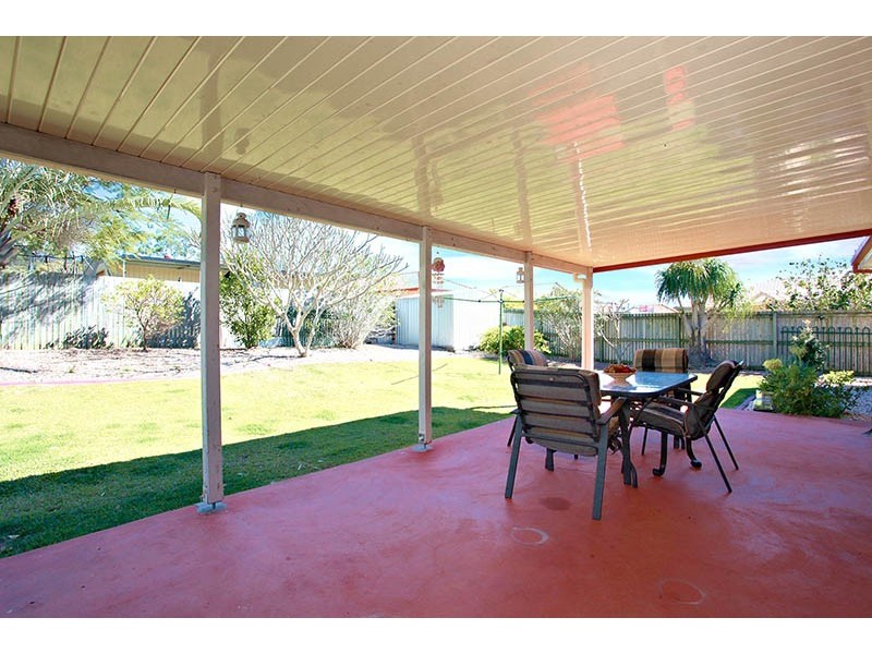 15 Rutyna Crescent, Crestmead QLD 4132