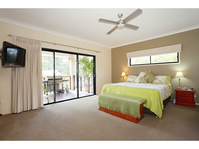 203 Rossmore Road, Chambers Flat QLD 4133