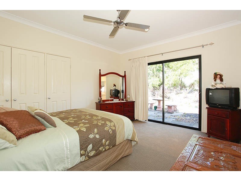 203 Rossmore Road, Chambers Flat QLD 4133