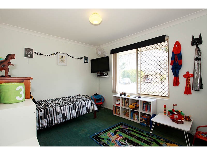 5 Mckenzie Court, Crestmead QLD 4132