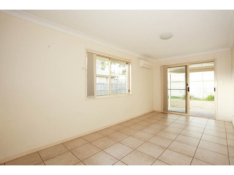 10 Blueberry Ash Ct, Boronia Heights QLD 4124