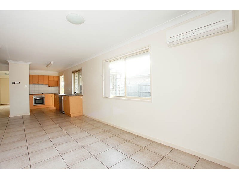 10 Blueberry Ash Ct, Boronia Heights QLD 4124