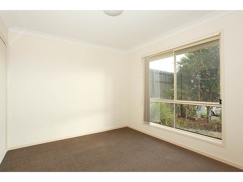 10 Blueberry Ash Ct, Boronia Heights QLD 4124