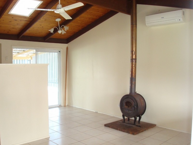 20 Woodburn St, Marsden QLD 4132