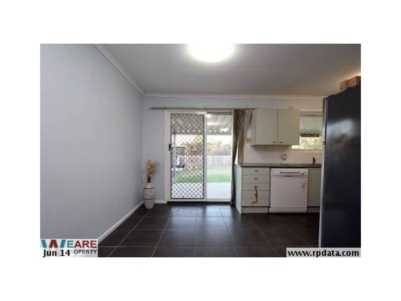 27 Royena, Crestmead QLD 4132