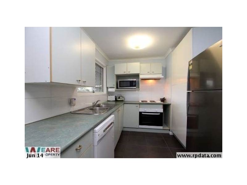 27 Royena, Crestmead QLD 4132