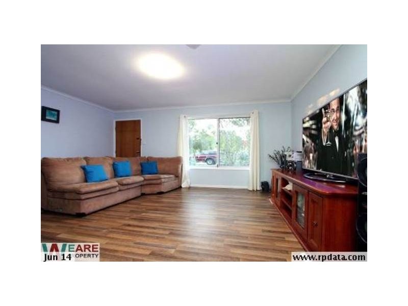 27 Royena, Crestmead QLD 4132