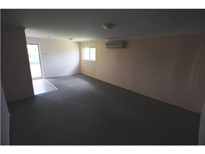 1 Elaroo St, Marsden QLD 4132