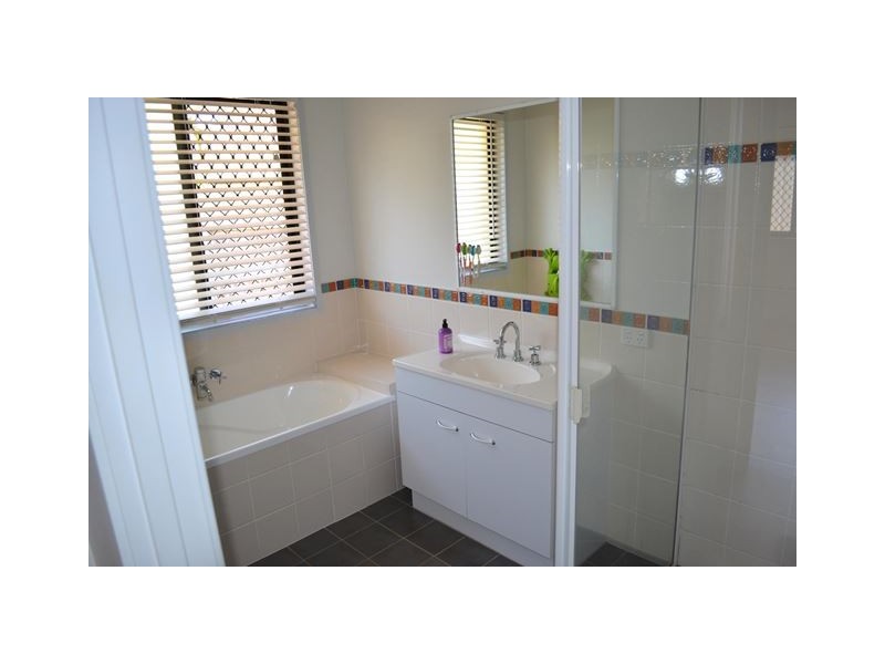 4 Ainslie street, Marsden QLD 4132