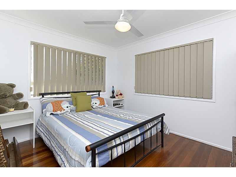 69 Fourth Ave, Marsden QLD 4132