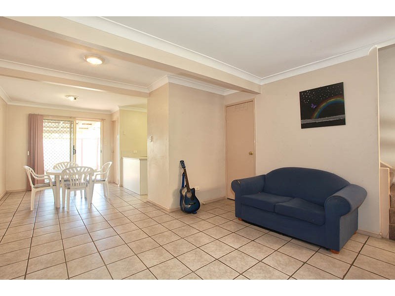 5/8 Monash Road, Loganlea QLD 4131