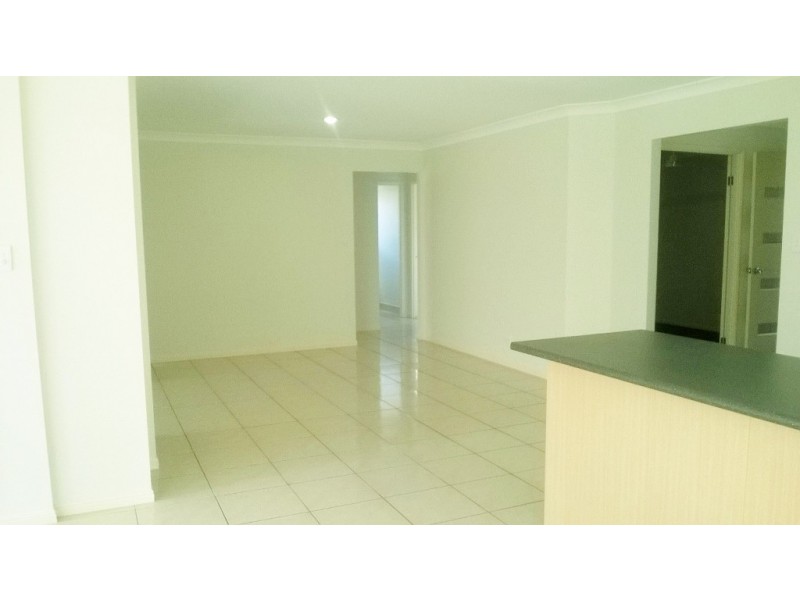 14 Crescendo Place, Crestmead QLD 4132