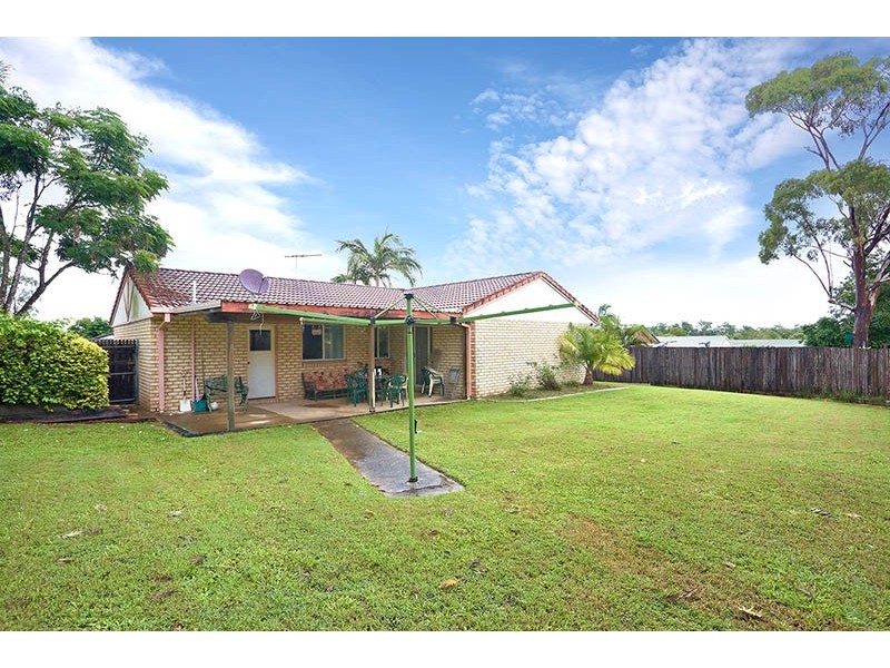 18 Debanie Court, Marsden QLD 4132