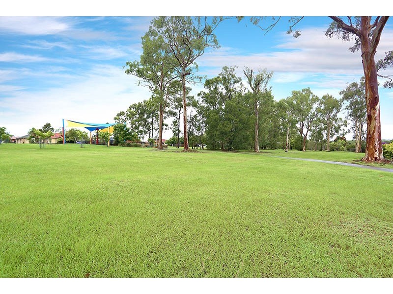 18 Debanie Court, Marsden QLD 4132