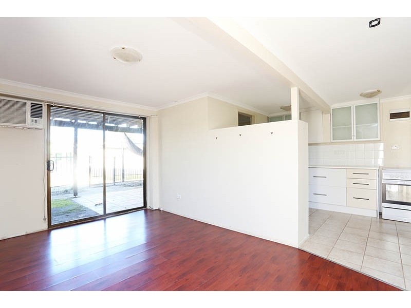 33 Coachwood Street, Crestmead QLD 4132
