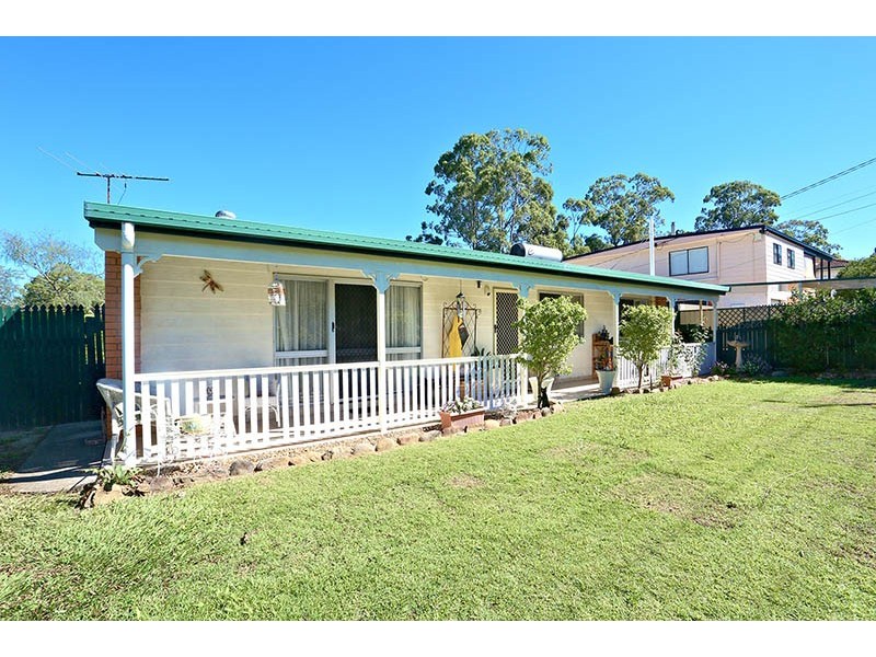 34 Hickory St, Marsden QLD 4132