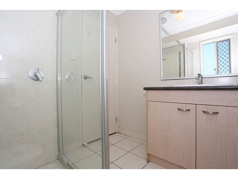 5 Elcock Ave, Crestmead QLD 4132