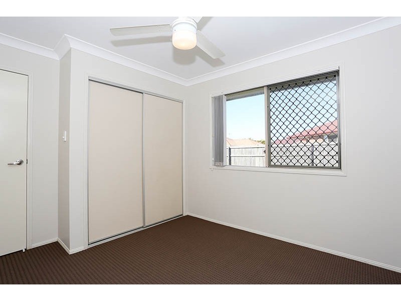 5 Elcock Ave, Crestmead QLD 4132