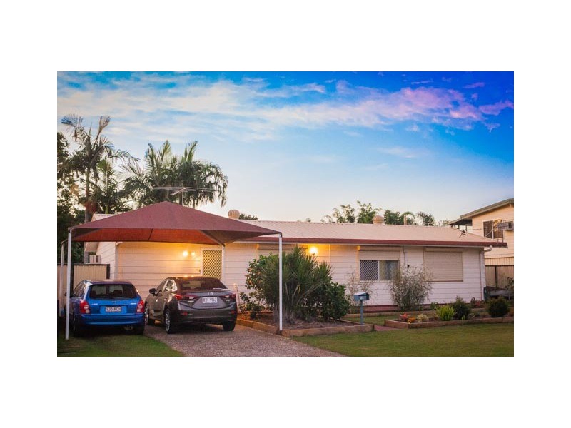 16 Maple Street, Marsden QLD 4132