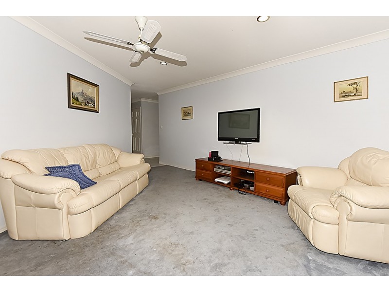 5 Iberis Court, Regents Park QLD 4118