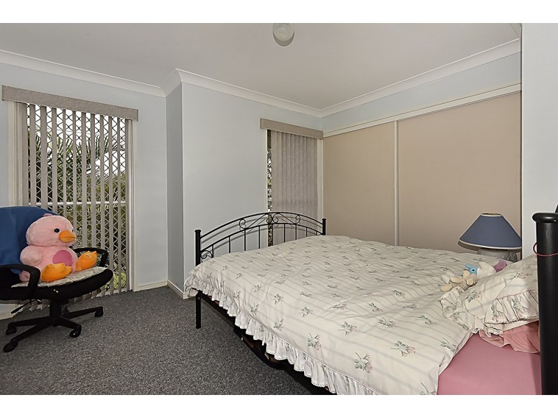 5 Iberis Court, Regents Park QLD 4118