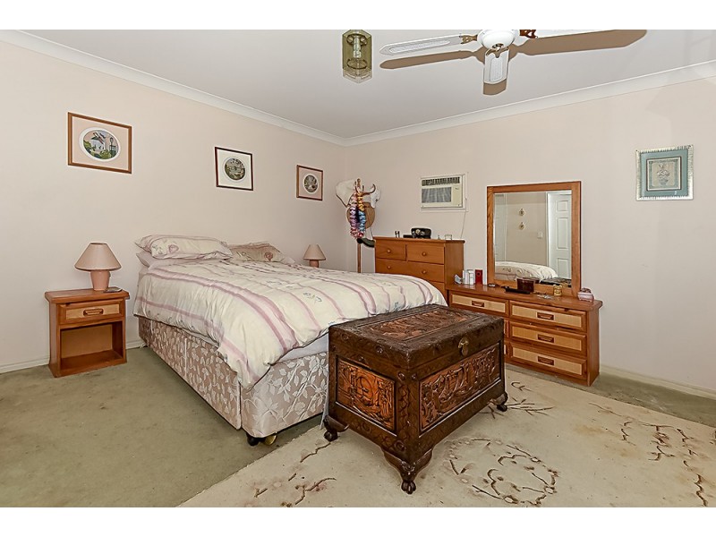 5 Iberis Court, Regents Park QLD 4118