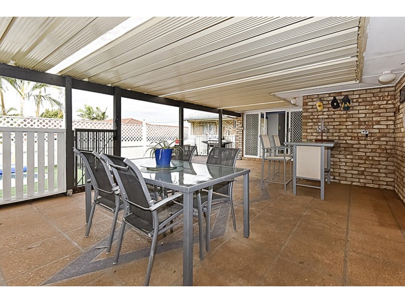 5 Iberis Court, Regents Park QLD 4118