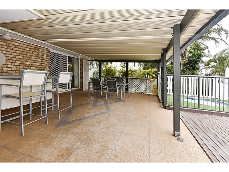 5 Iberis Court, Regents Park QLD 4118