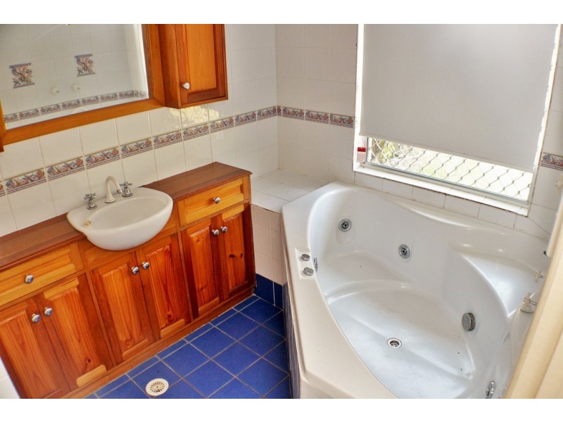 33 Bluegum Drive, Marsden QLD 4132