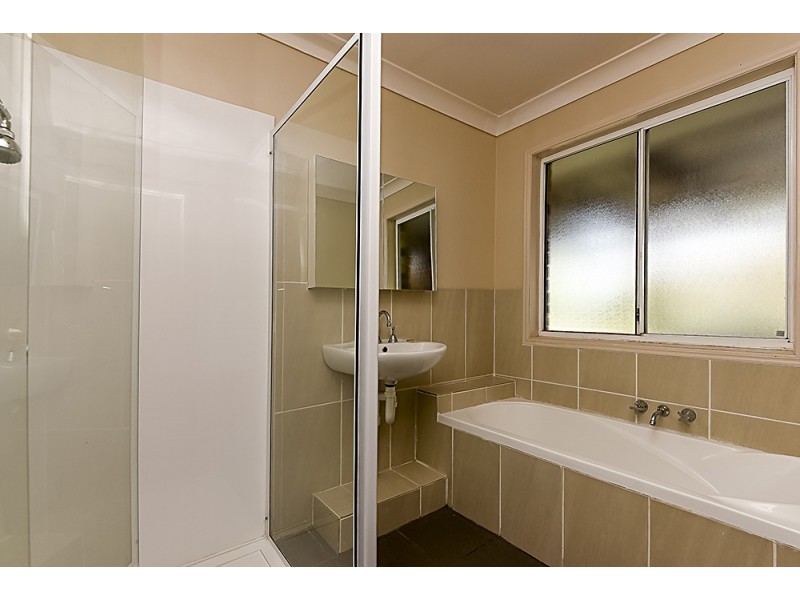 16 Myrtle Street, Waterford West QLD 4133