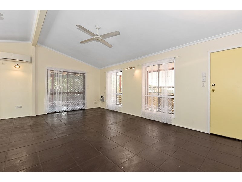 14 Hakari, Crestmead QLD 4132