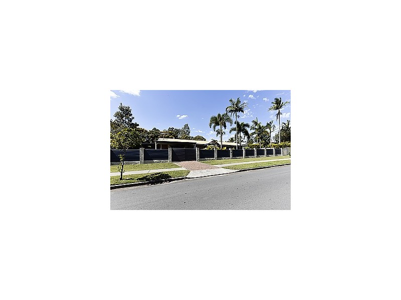 5 Bluegum Drive, Marsden QLD 4132