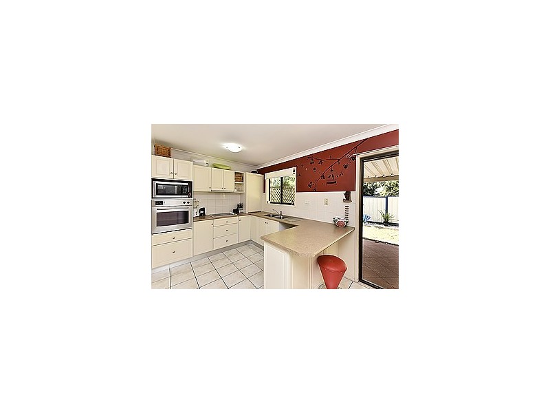 5 Bluegum Drive, Marsden QLD 4132