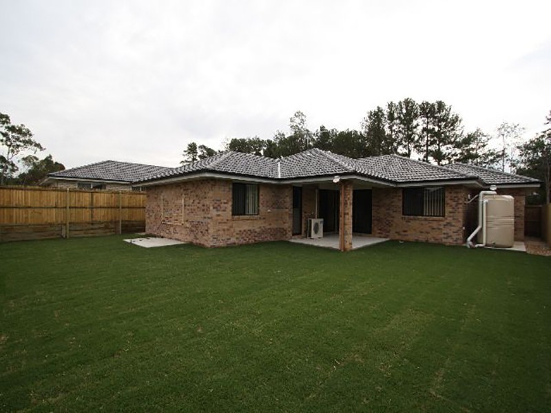 14 Newhaven St, Marsden QLD 4132