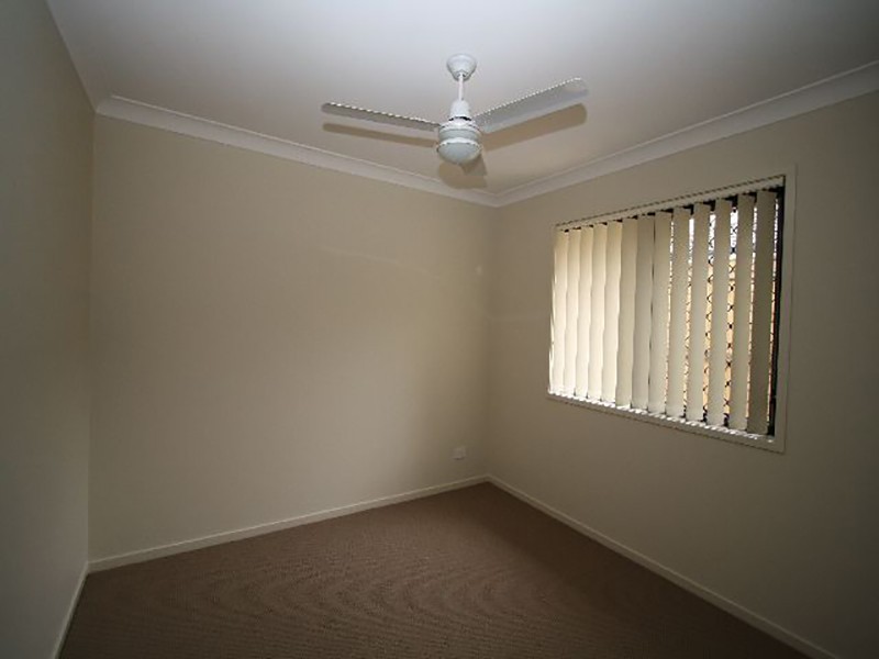 14 Newhaven St, Marsden QLD 4132