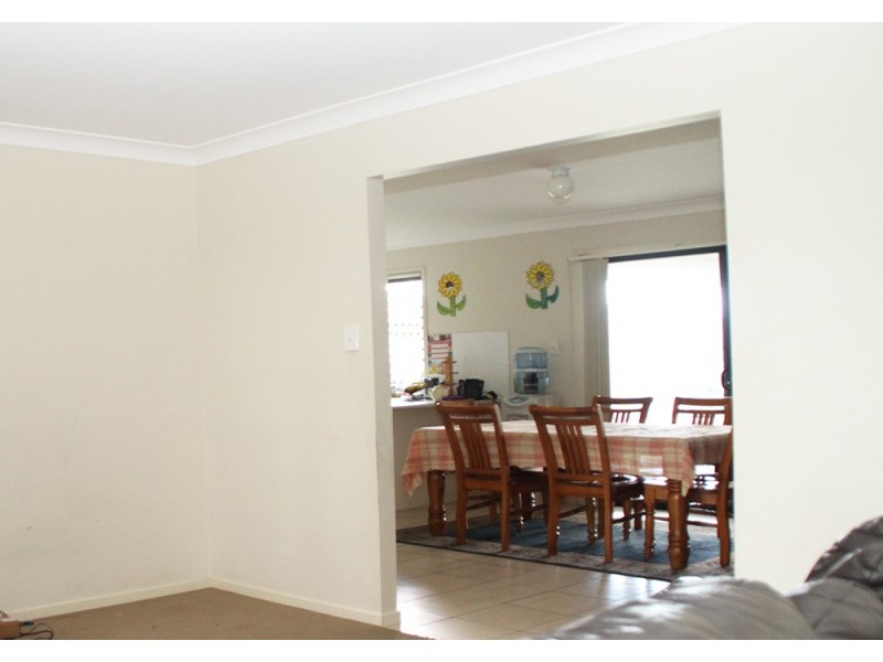 14 Newhaven St, Marsden QLD 4132